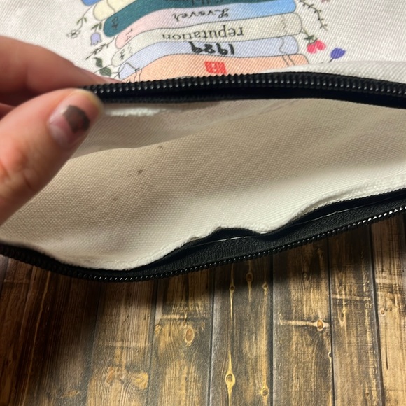 5for$10 Taylor Swift Music Albums Book Cosmetic Makeup Bag NWT 8x6.5 - Picture 3 of 5